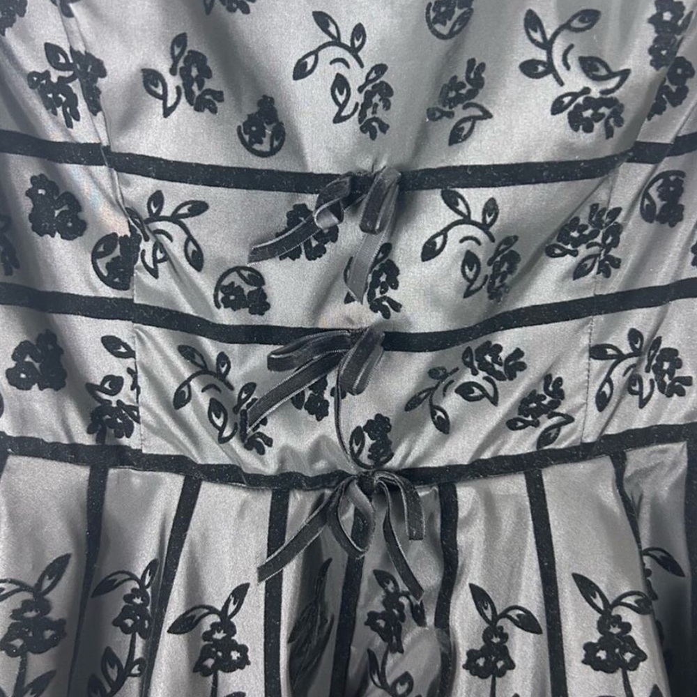 Rare Vintage Betsey Johnson Strapless Gray w/Black Velvet Trim Witchy Goth Dress - Picture 6 of 15